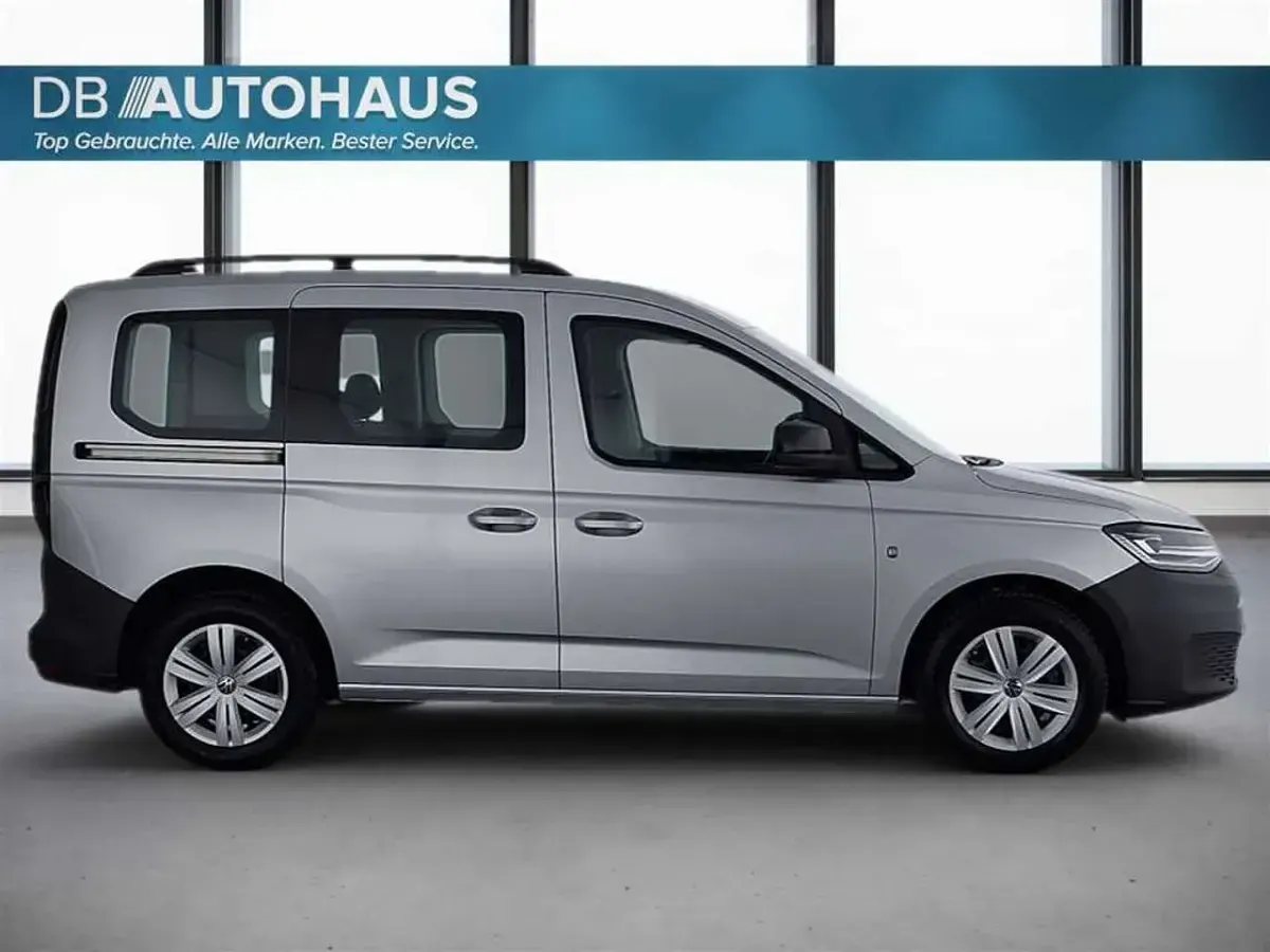 Gebraucht VW Caddy 122 PS (89 kW) 2023 Silber Van / Kleinbus