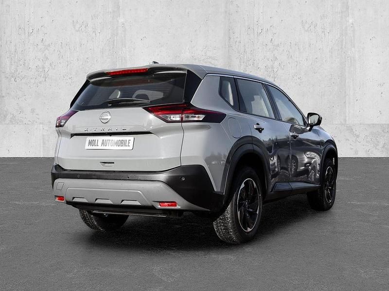 Neu Nissan X-Trail Acenta 163 PS (119 kW) 2026 P) (schwarz SUV