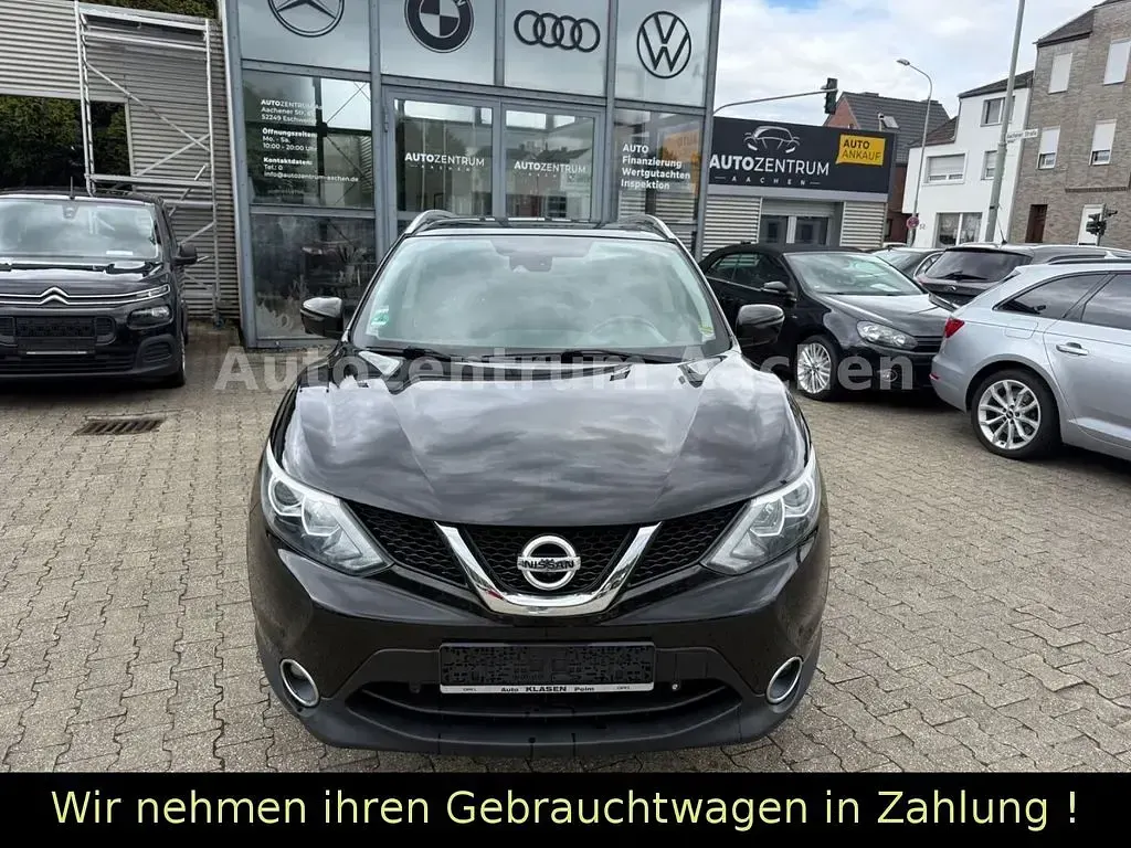 Gebraucht Nissan Qashqai 360º 131 PS (96 kW) 2015 Schwarz SUV