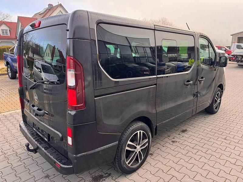 Gebraucht Nissan Primastar Tekna 170 PS (125 kW) 2024 Midnight black (metallic) Van / Kleinbus