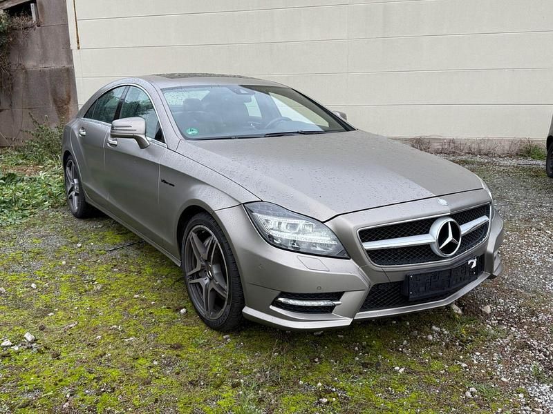 Gold Gebraucht 2011 Mercedes CLS500 AMG Coupé | 16.990 € - Bild 1/4