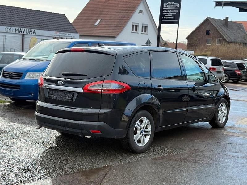 Gebraucht Ford S-MAX S 140 PS (102 kW) 2014 Schwarz Van / Kleinbus