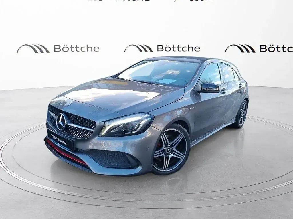 Gebraucht Mercedes A250 218 PS (160 kW) 2017 Mountaingrau  met. Limousine
