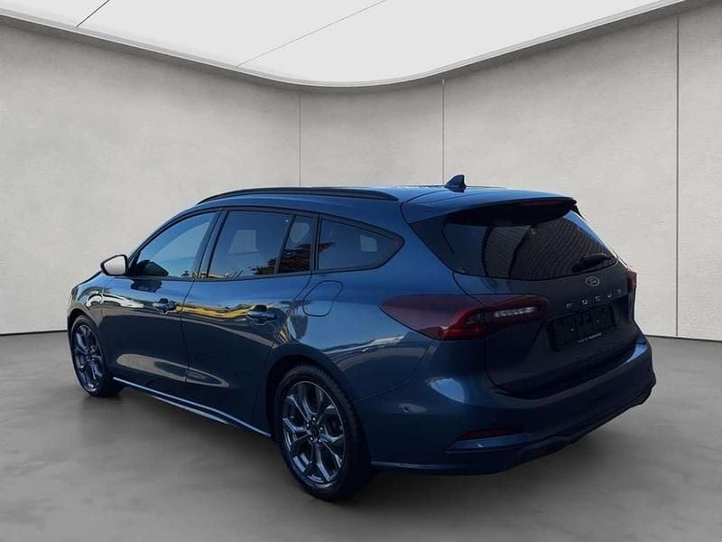 Gebraucht Ford Focus ST-Line X 155 PS (114 kW) 2024 Chrome blue metallic Kombi