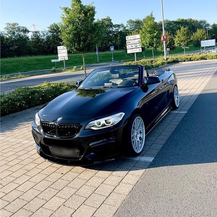 Schwarz Gebraucht 2017 BMW 220 M Sport Cabrio | 20.500 € (Fairer Preis) - Bild 1/4