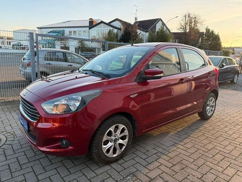 Gebraucht Ford Ka Plus Cool & Sound Edition 86 PS (63 kW) 2017 Rot Kleinwagen