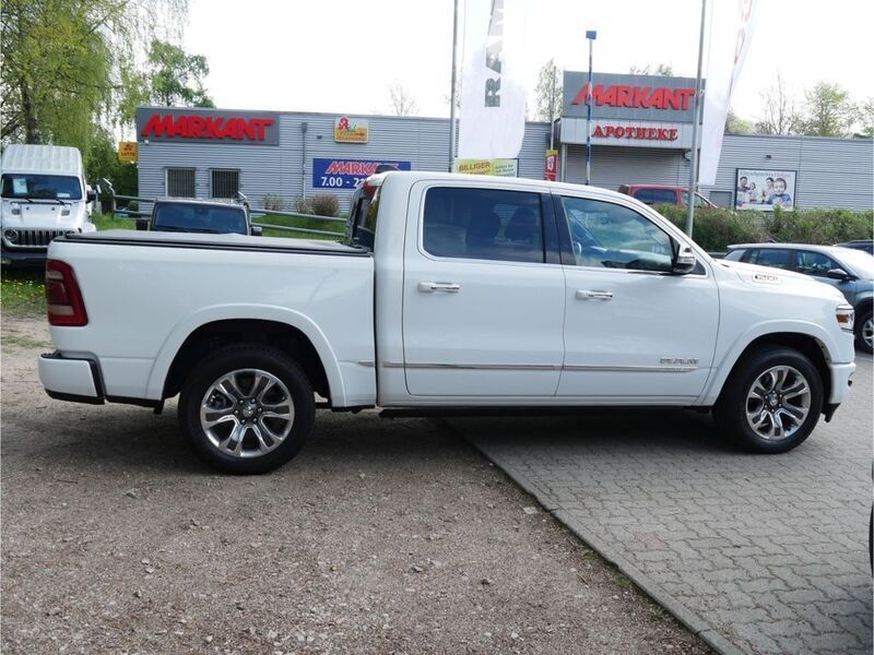 Gebraucht Dodge Ram Limited 401 PS (294 kW) 2022 Weiss Abholung