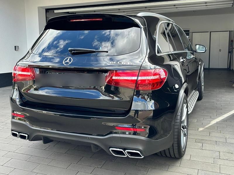 Schwarz Gebraucht 2018 Mercedes GLC63 AMG AMG SUV | 49.500 € - Bild 1/4