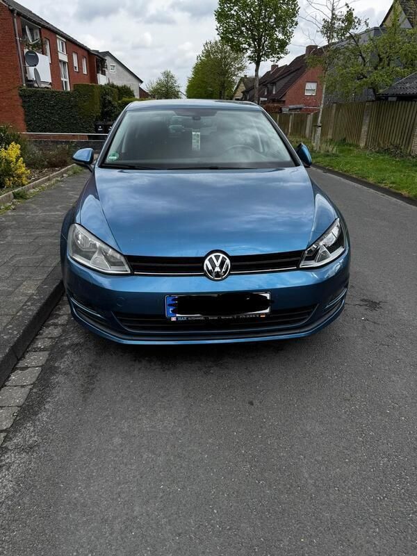Blau Gebraucht 2014 VW Golf VII Comfortline Limousine | 10.000 € (Fairer Preis) - Bild 1/4
