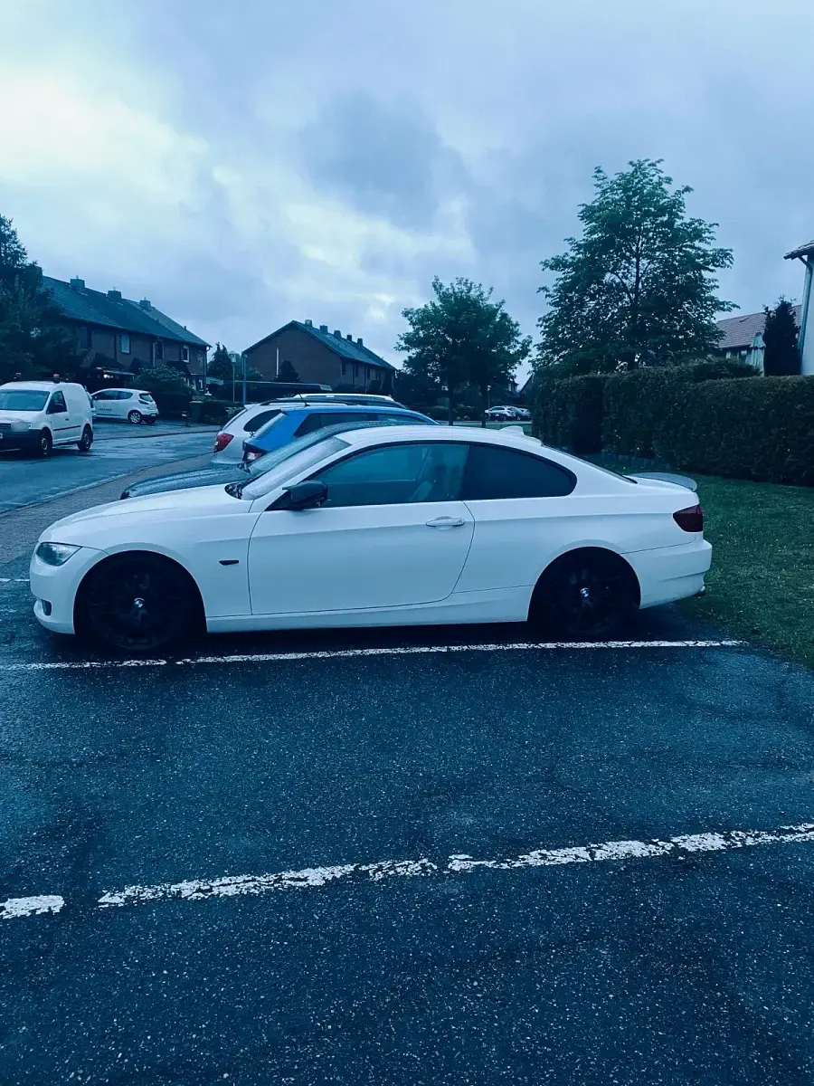 Gebraucht BMW 325 M Performance 218 PS (160 kW) 2008 Weiß Coupé