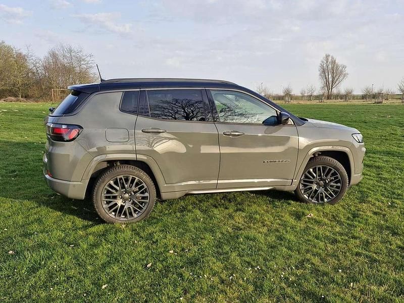 Gebraucht Jeep Compass 241 PS (177 kW) 2021 Grau SUV
