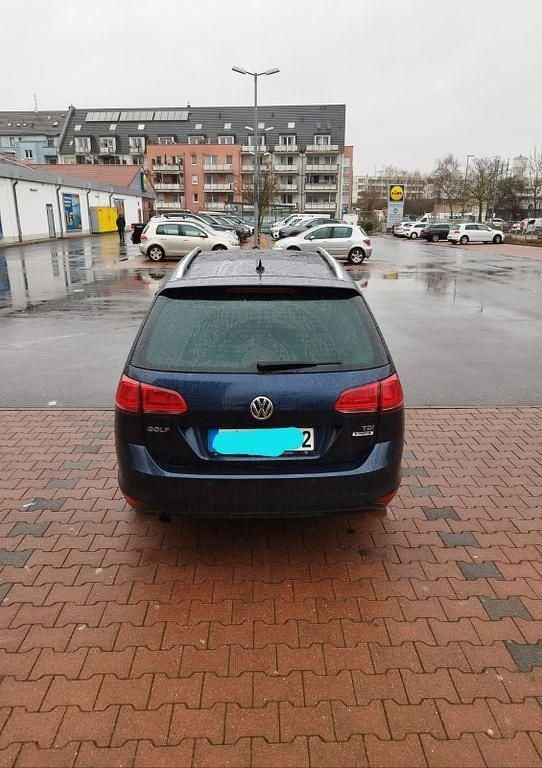 Gebraucht VW Golf VII Trendline 110 PS (80 kW) 2015 Blau Kombi