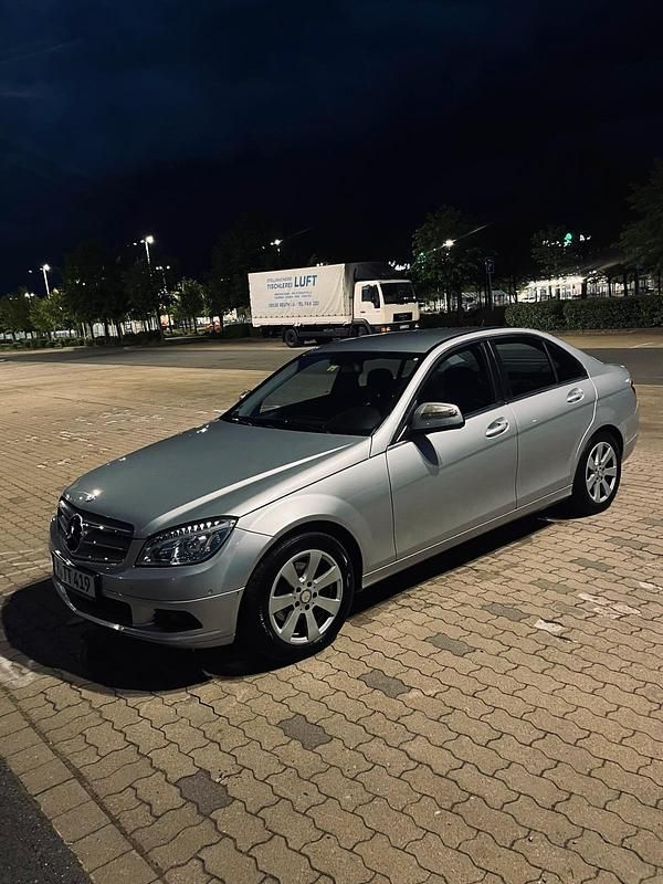 Gebraucht Mercedes C220 170 PS (125 kW) 2007 Silber Limousine