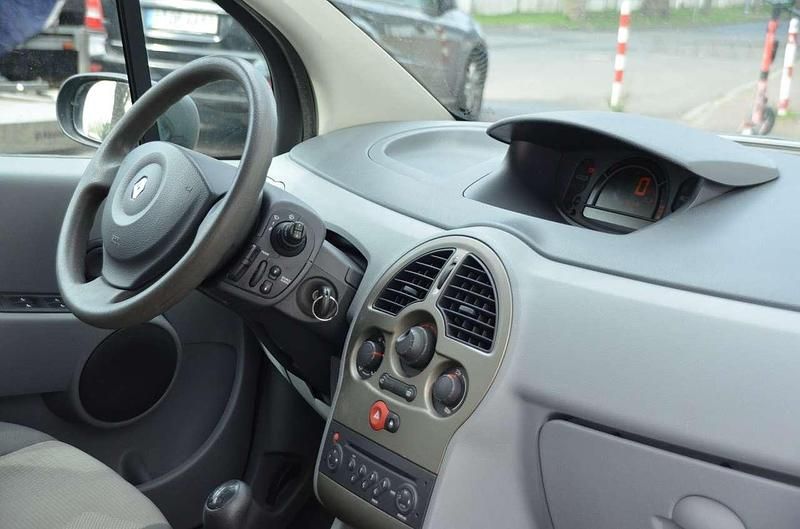 Gebraucht Renault Modus Avantage 75 PS (55 kW) 2007 Cafebraun Van / Kleinbus