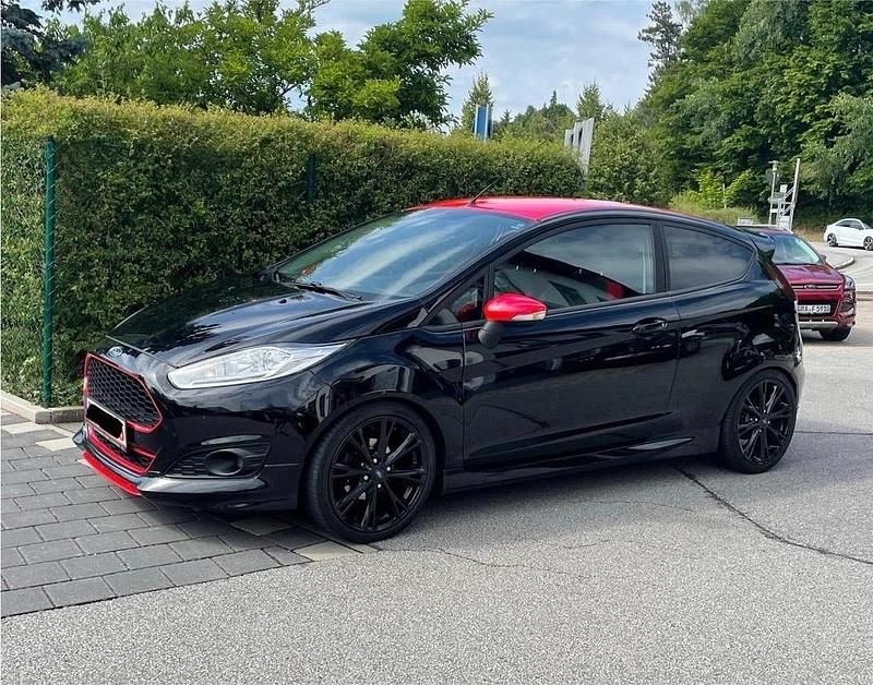 Gebraucht Ford Fiesta ST 140 PS (102 kW) 2017 Schwarz Kleinwagen