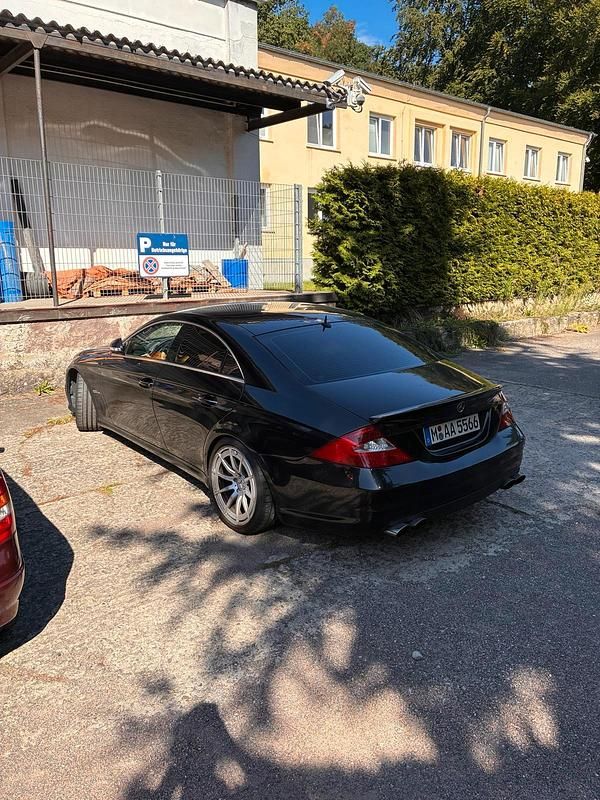 Schwarz Gebraucht 2005 Mercedes CLS55 AMG AMG Limousine | 14.000 € - Bild 1/4