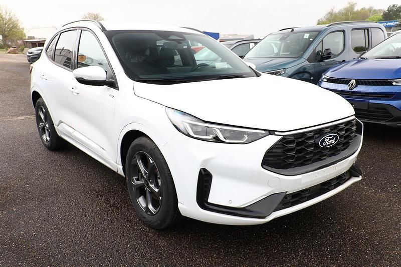 Neu Ford Kuga ST-Line 150 PS (110 kW) 2026 Weiß SUV