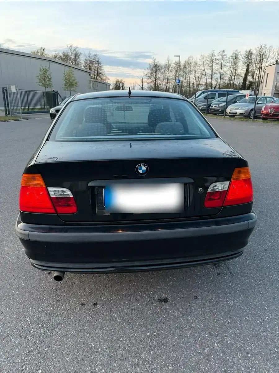 Gebraucht BMW 316 105 PS (77 kW) 2000 Schwarz Limousine
