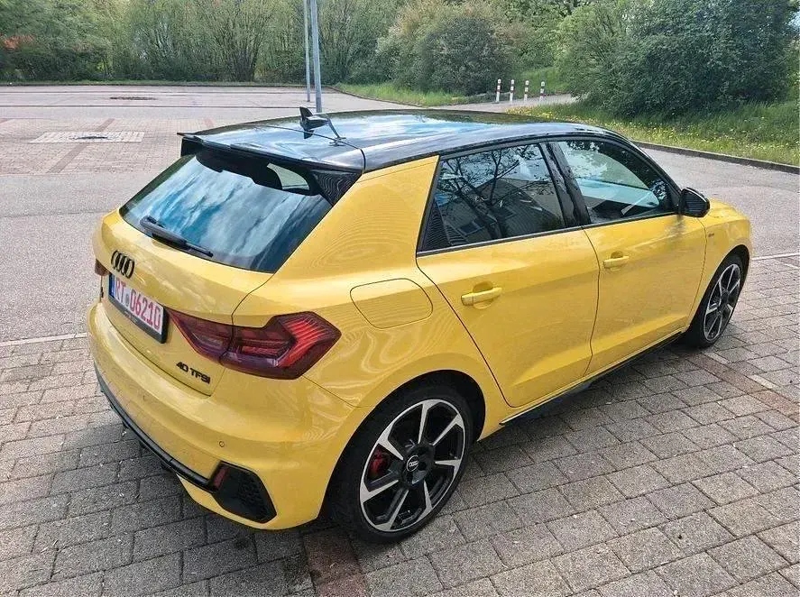 Używany Audi A1 Edition .1 200 KM (147 kW) 2019 Żółty SUV