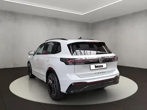 Neu VW Tiguan 150 PS (110 kW) 2026 Pure white SUV