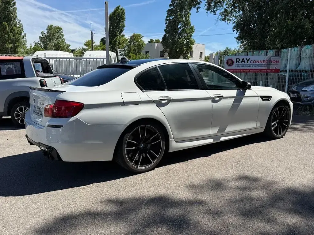 Gebraucht BMW M5 Basis 560 PS (411 kW) 2012 Weiß Limousine