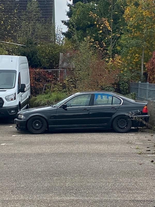 Gebraucht BMW 328 193 PS (141 kW) 1999 Schwarz Limousine