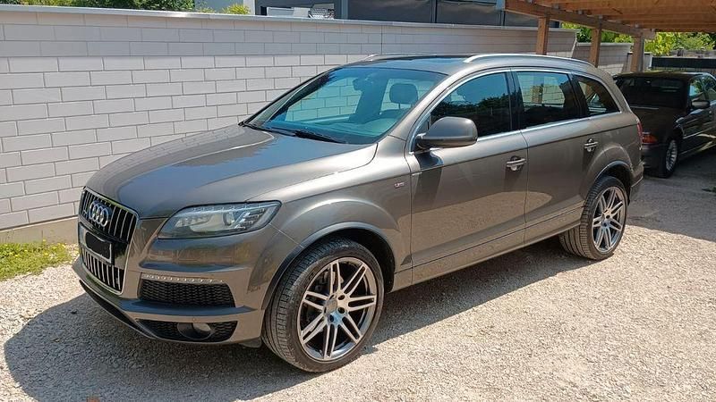 Braun Gebraucht 2011 Audi Q7 S-Line SUV | 22.099 € (Teuer) - Bild 1/4