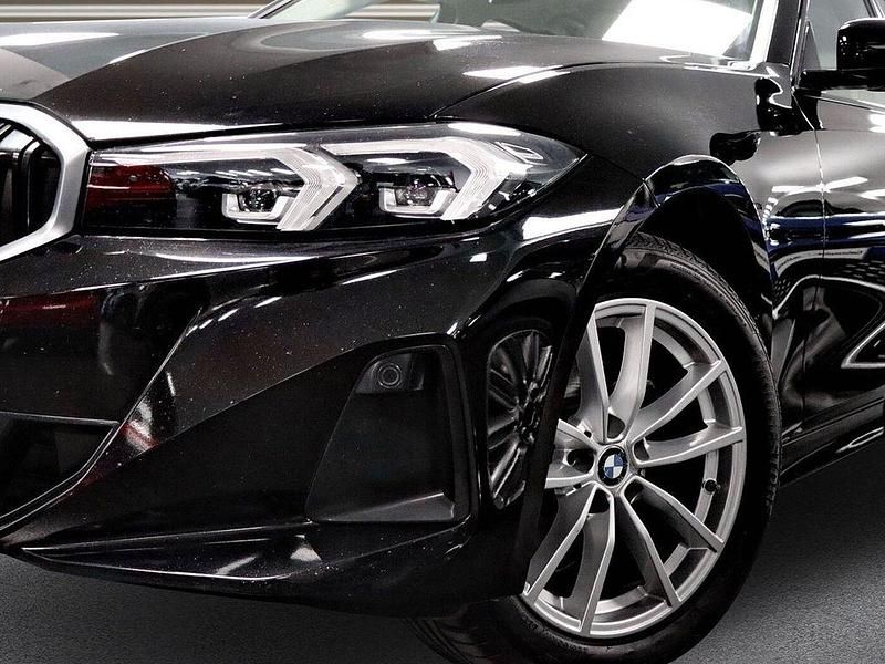 Gebraucht BMW 320 Efficient Dynamics 190 PS (139 kW) 2022 Schwarz uni Kombi