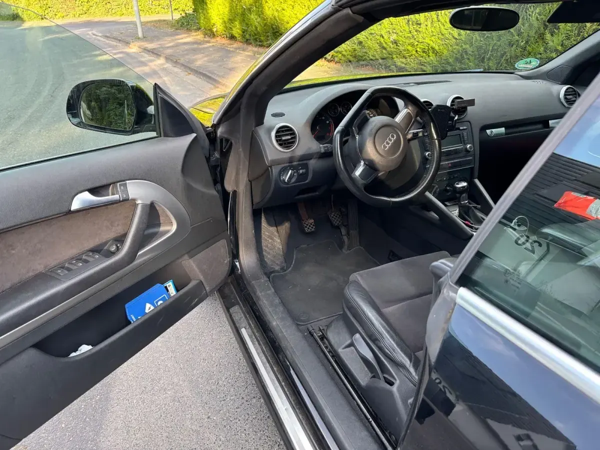 Gebraucht Audi A3 Cabriolet Ambition 105 PS (77 kW) 2010 Schwarz Cabrio