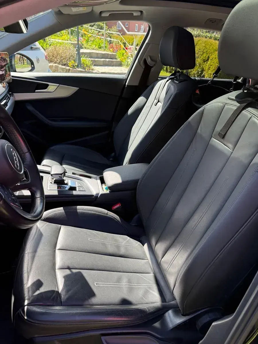Używany Audi A4 Advanced 190 KM (139 kW) 2020 Czarny Kombi