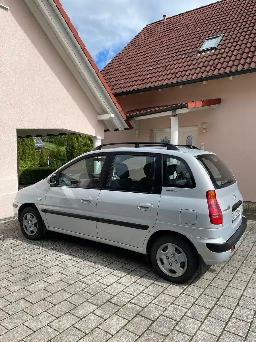 Gebraucht Hyundai Matrix Classic 103 PS (75 kW) 2008 Grau Van / Kleinbus