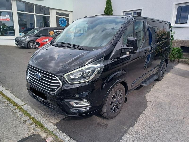 Gebraucht Ford Tourneo Titanium 170 PS (125 kW) 2018 Schwarz Van / Kleinbus