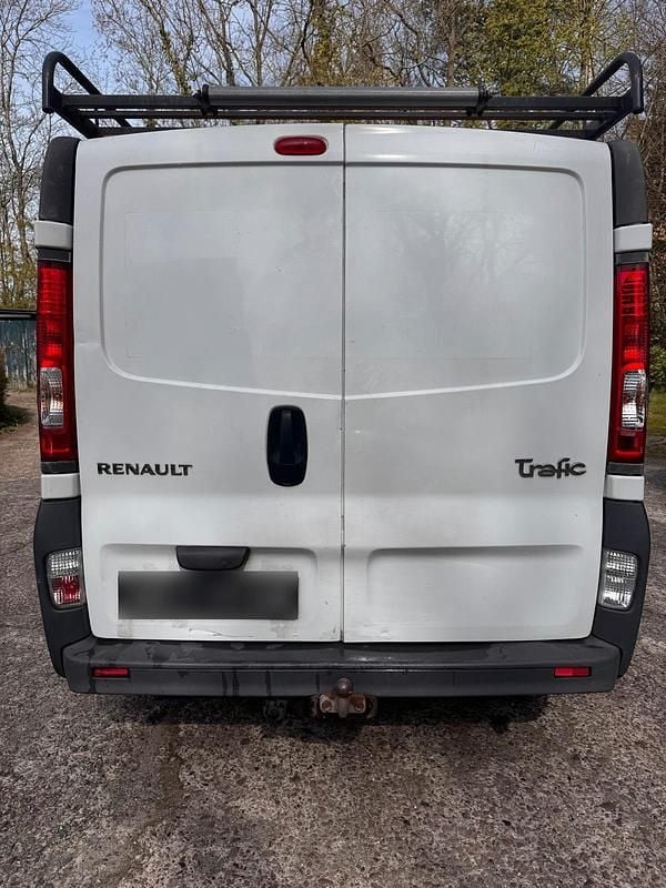 Gebraucht Renault Trafic 110 PS (80 kW) 2013 Weiß Van / Kleinbus
