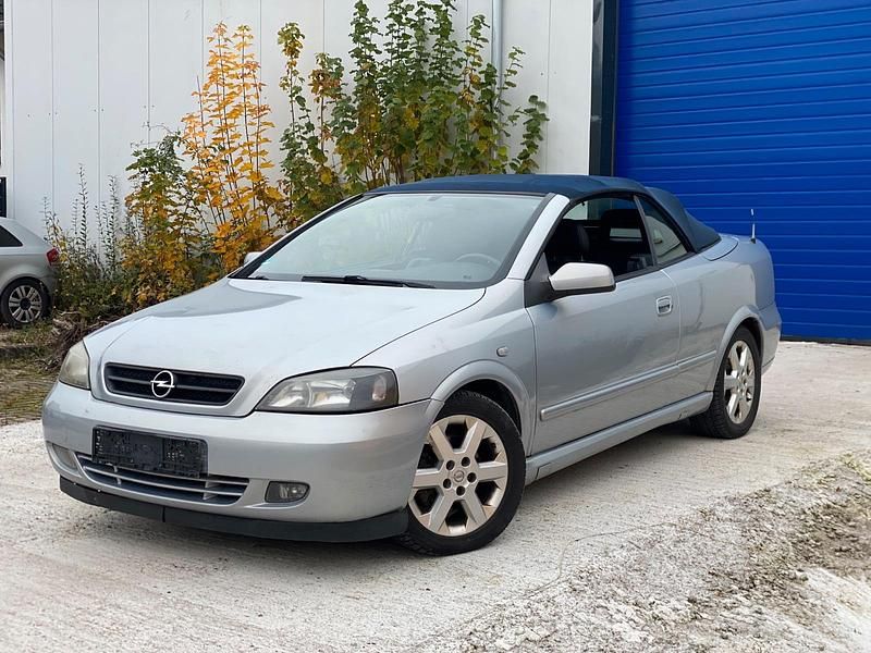 Silber Gebraucht 2001 Opel Astra Cabriolet Cabrio | 990 € (Guter Preis) - Bild 1/4