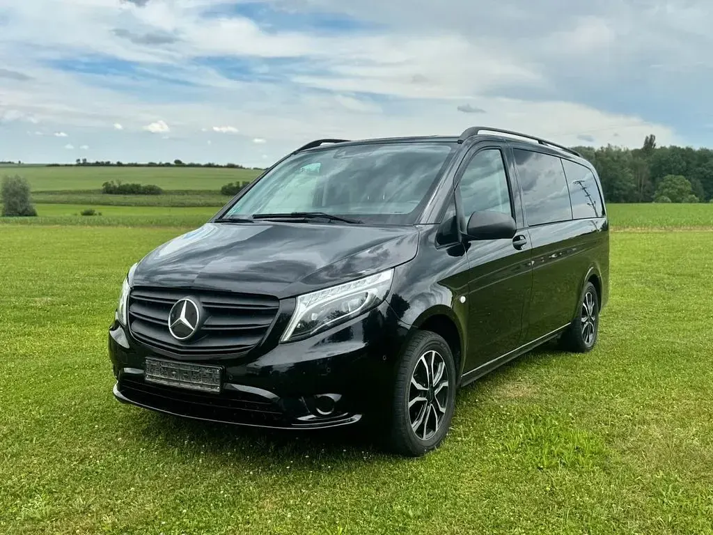 Gebraucht Mercedes Vito 237 PS (174 kW) 2021 Schwarz Van