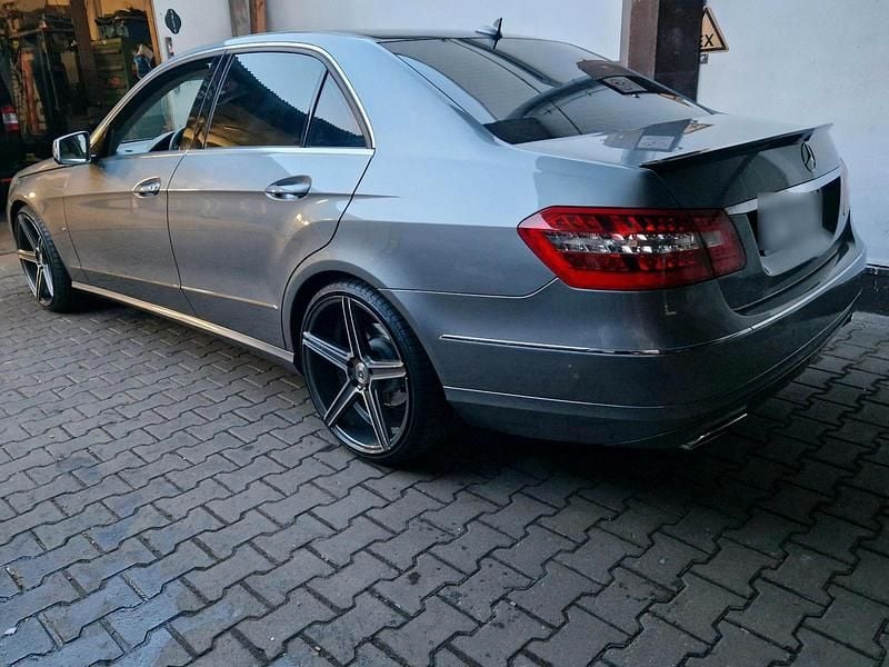 Gebraucht Mercedes 250 204 PS (150 kW) 2010 Silber Limousine