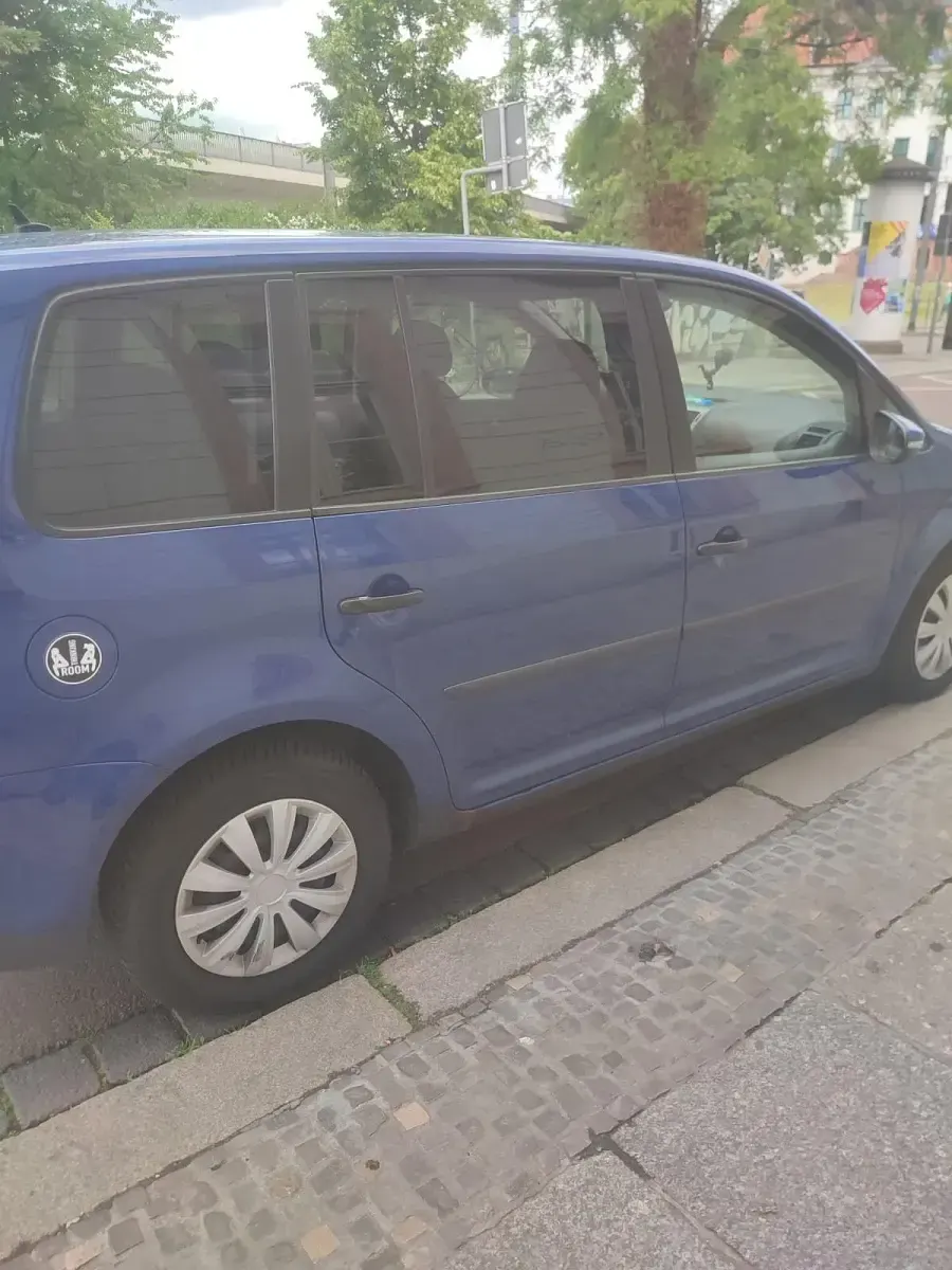 Gebraucht VW Touran 140 PS (102 kW) 2010 Blau Van / Kleinbus