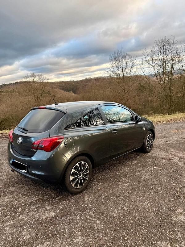 Gebraucht Opel Corsa 100 PS (73 kW) 2017 Grau Kleinwagen