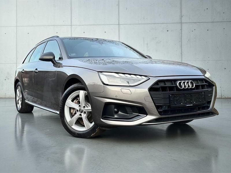 Gebraucht Audi A4 Advanced 190 PS (139 kW) 2020 Grau Kombi