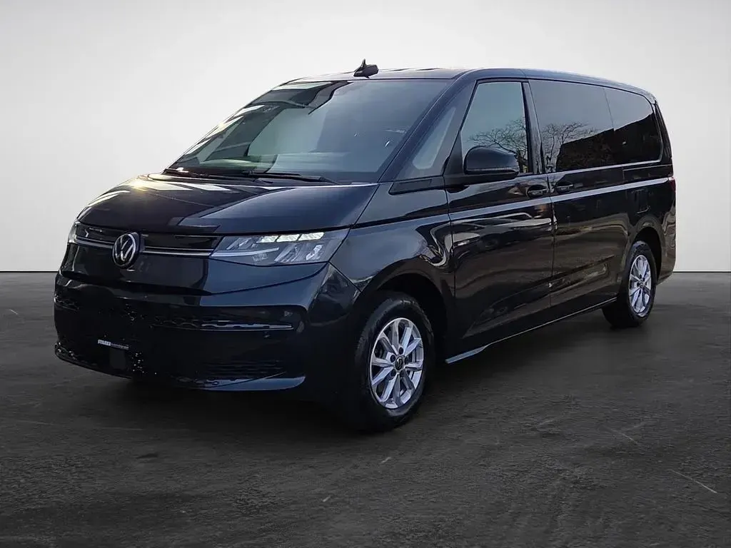 Gebraucht VW Multivan Life 150 PS (110 kW) 2023 Blau (starlight blue metallic) Van / Kleinbus