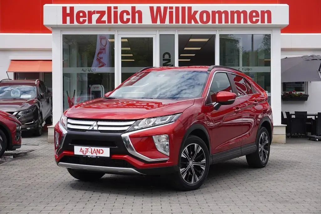Używany Mitsubishi Eclipse Cross Active 163 KM (119 kW) 2019 Czerwony SUV
