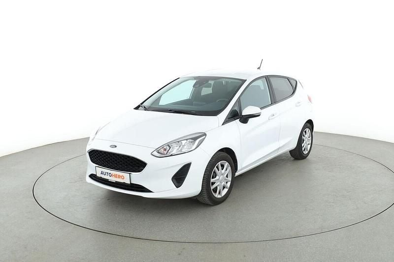 Gebraucht Ford Fiesta Cool & Connect 75 PS (55 kW) 2021 Weiß Kleinwagen