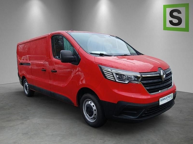 Gebraucht Renault Trafic Komfort 131 PS (96 kW) 2022 Rot Van / Kleinbus