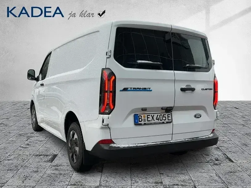 Używany Ford E-Transit 160 kW (218 KM) 2025 Biały Van