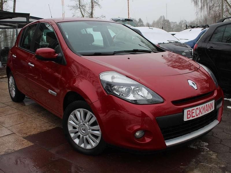 Gebraucht Renault Clio II Dynamique 79 PS (58 kW) 2010 Rot dyna Kleinwagen