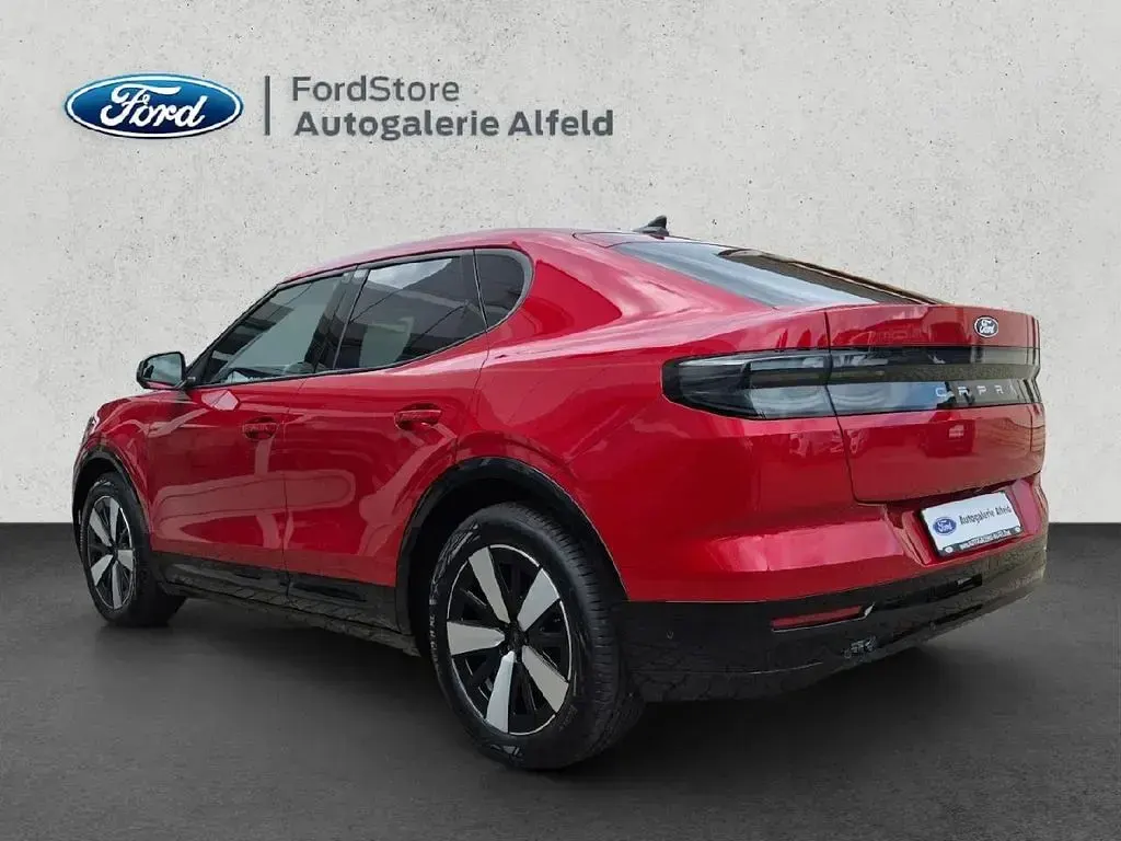 Nouvelle Ford Capri 210 kW (286 ch) 2026 SUV