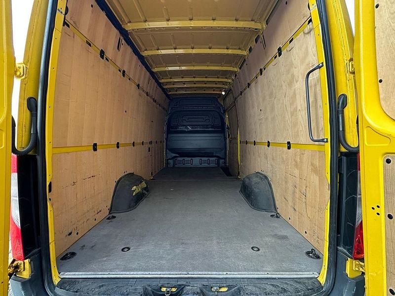 Gebraucht Mercedes Sprinter 170 PS (125 kW) 2023 Gelb Van