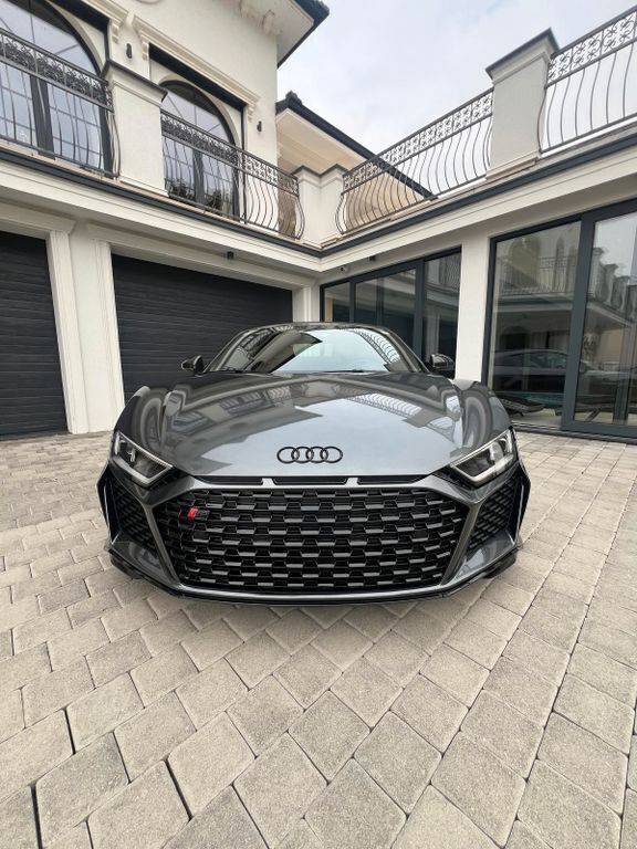 Grau Gebraucht 2015 Audi R8 Coupé Sport Coupé | 189.900 € - Bild 1/4