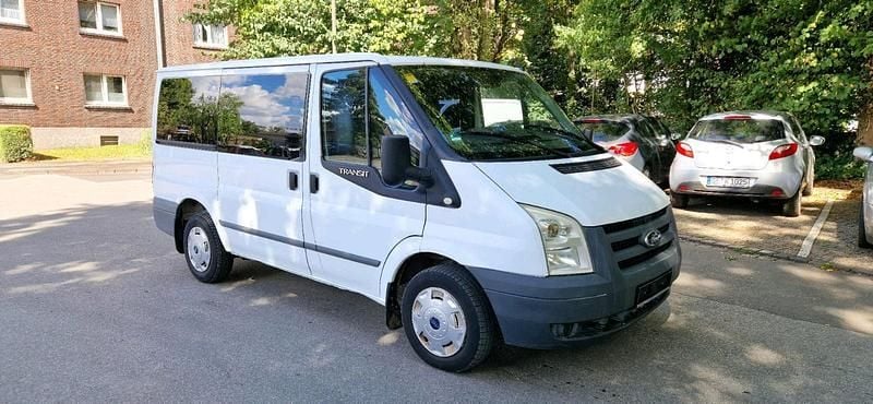 Weiß Gebraucht 2011 Ford Tourneo Van / Kleinbus | 4.999 € (Superpreis) - Bild 1/4