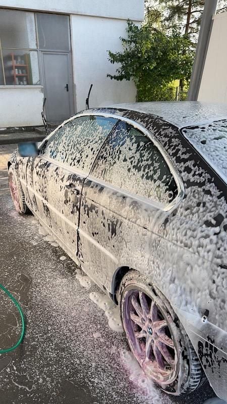 Gebraucht BMW 318 143 PS (105 kW) 2004 Grau Coupé